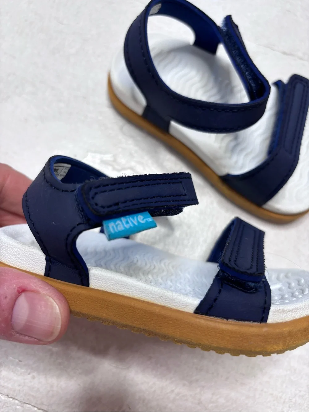 Native Shoes Charley Sandals Navy White Tan Adjustable Size 5 EUC